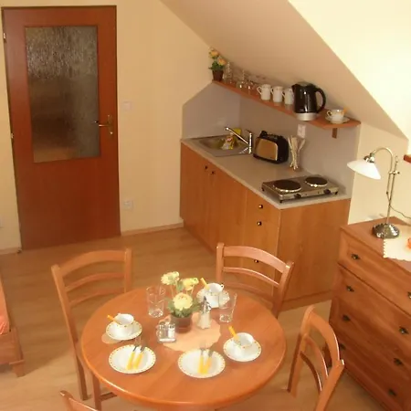 A Restaurace Vyhlidka Karlštejn